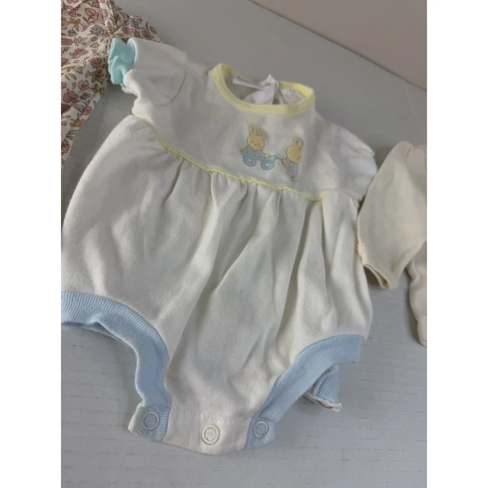 Carter's baby bodysuit & Shirt bundle Size 3 Months Set Of 3 Pieces Cotton